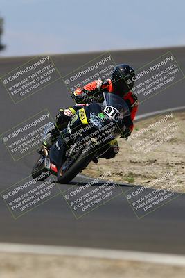 media/Jun-07-2025-TrackDaz (Sat) [[4413525952]]/C Group/1140am (Turn 2)/